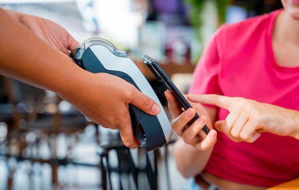 218917499