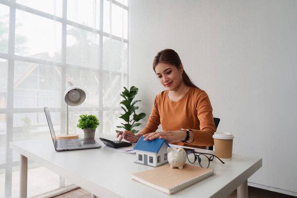 218633456