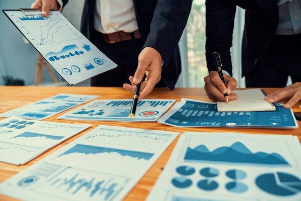 220105348