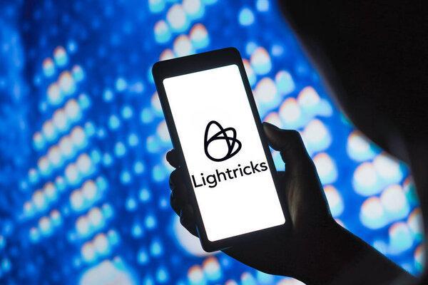 212260658